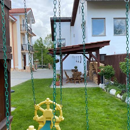 Villa Butterfly Нова-Лесна Экстерьер фото