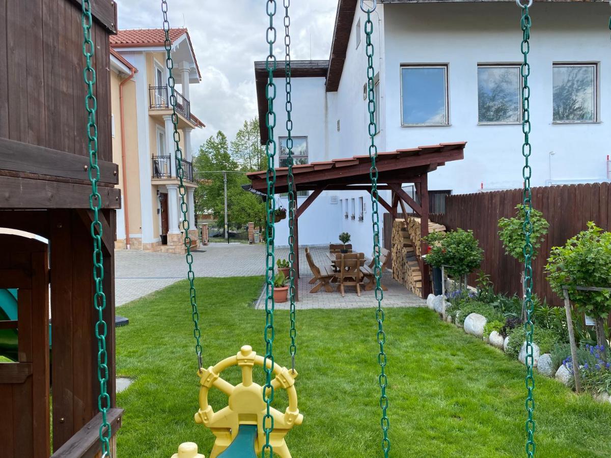 Villa Butterfly Нова-Лесна Экстерьер фото