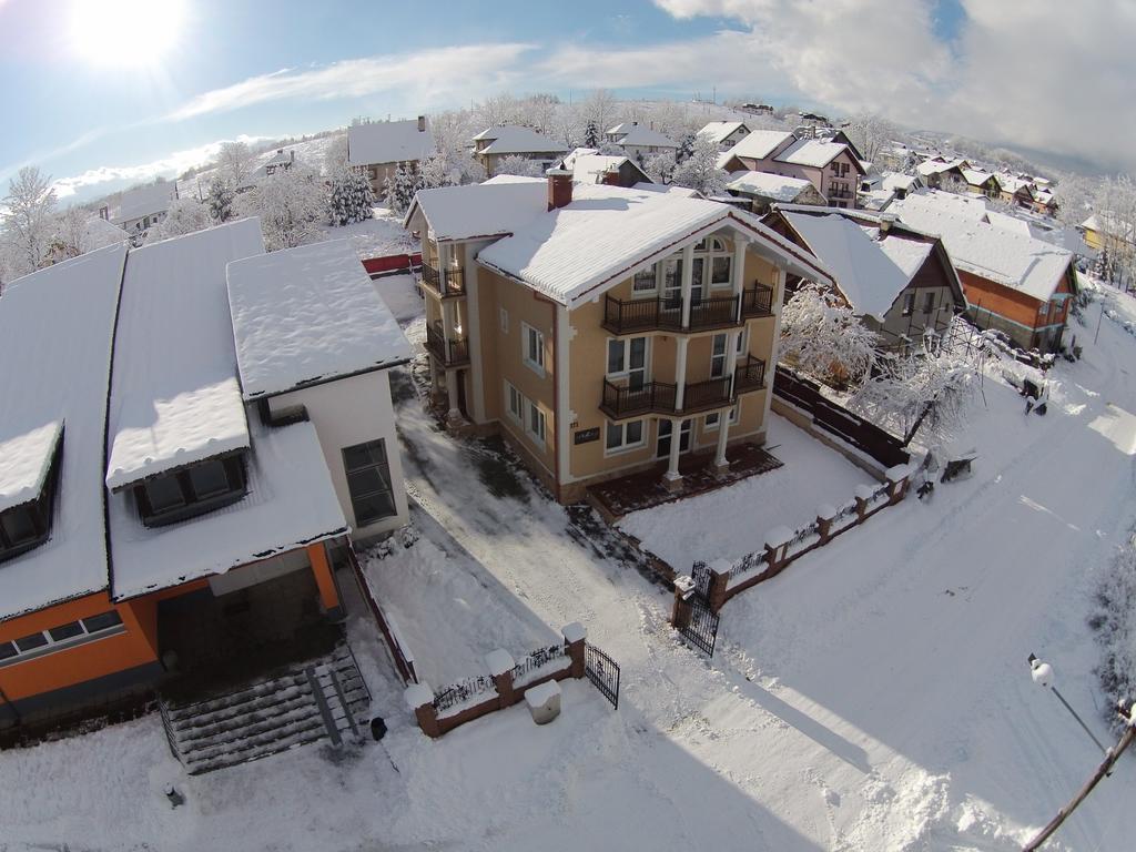 Villa Butterfly Нова-Лесна Экстерьер фото